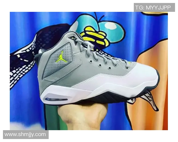 Aj35实战篮球鞋评测与推荐适合各类球场的最佳选择揭秘